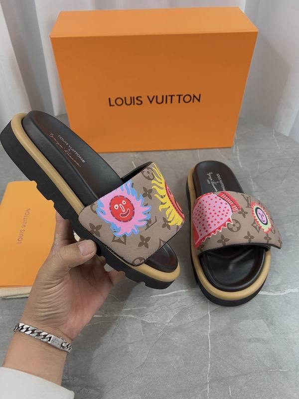 LV Men's Slippers 376